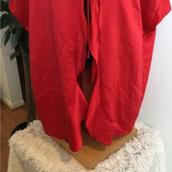 Victoria’s Secret Red OSFM LOVE short sleeve robe/cover up - Picture 6 of 11